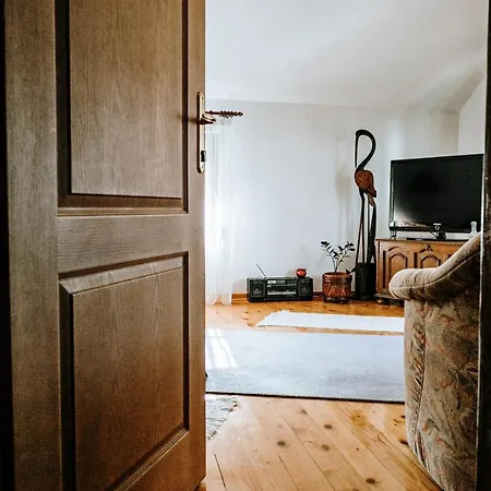 Ikar Apartment